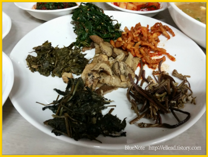 <충남 서산 맛집> 고목나무 가든 : 산채 비빔밥과 깻묵우렁된장
