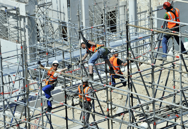 카타르 과학커뮤니티개발 재단, 외국인 노동자 고용실태 보고서 발표 QF examines foreign labour recruitment into Qatar