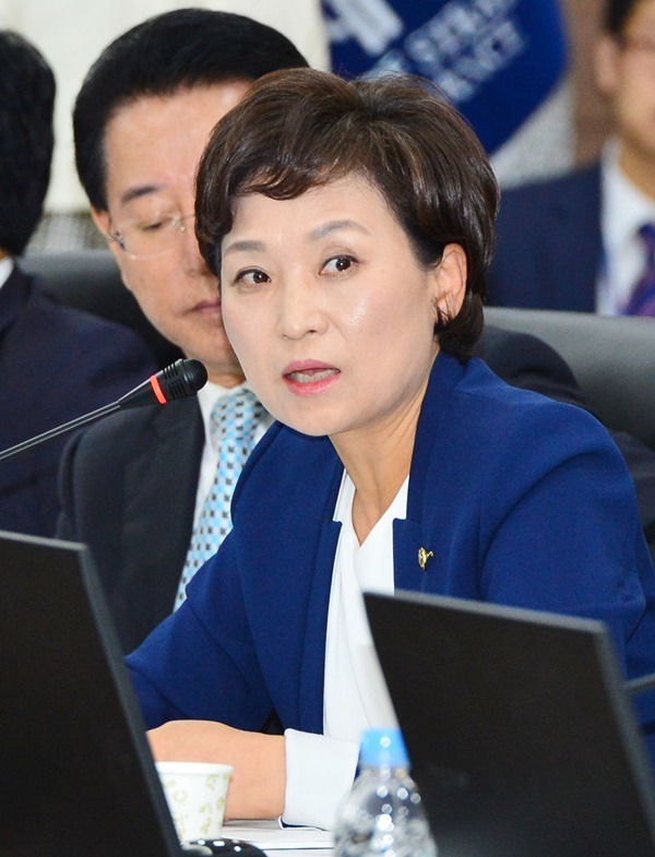 문재인 정부의 국토교통부 장관 '김현미'