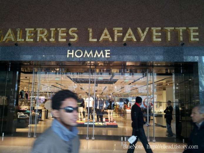 파리의 백화점 : 라파예트 백화점 (Galeries Lafayette) 과 쁘렝땅 (Printemps) 백화점