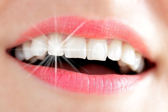 치아미백, 치아가 누렇게 변하는 이유