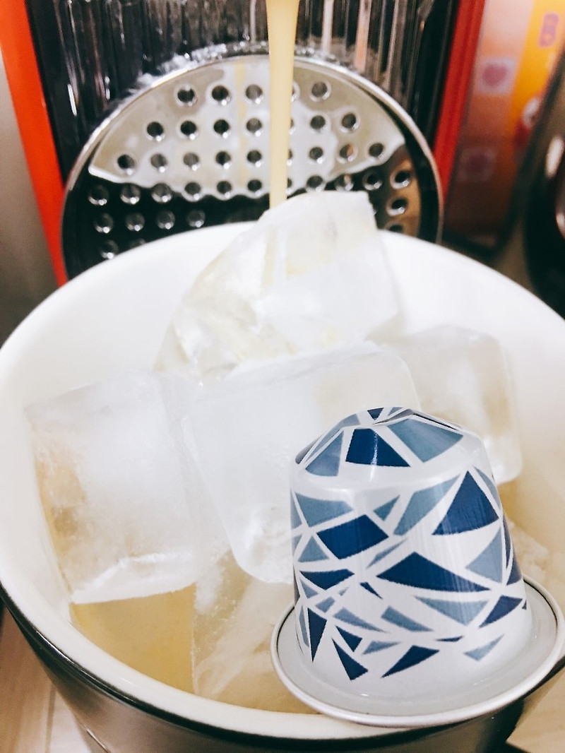 네스프레소 한정판 캡슐 - 인텐소 온 아이스/ 레제로 온 아이스