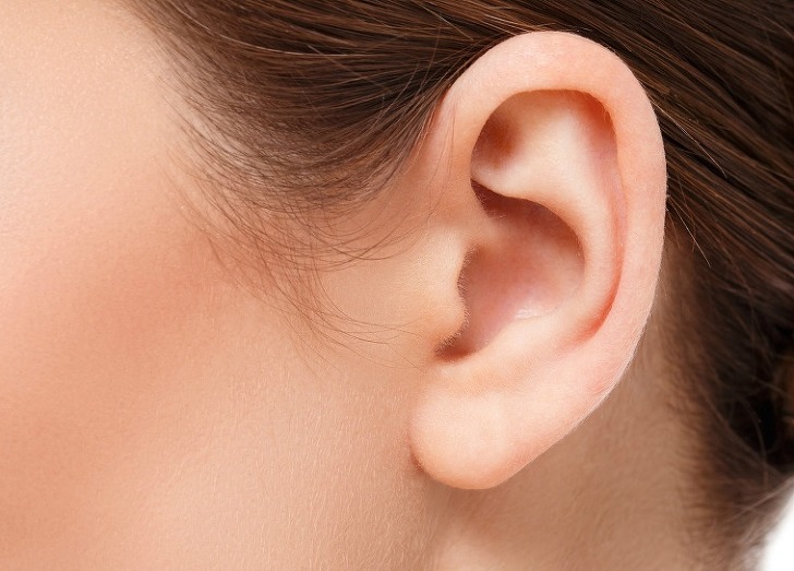 귀와 관련된 어지럼증과 구토의 증상 8가지