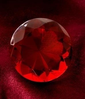 현재 단 2개뿐인 붉은색 다이아몬드의 소유주는?
