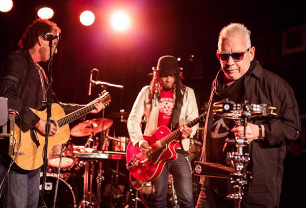 Eric Burdon & The Greenhornes - 