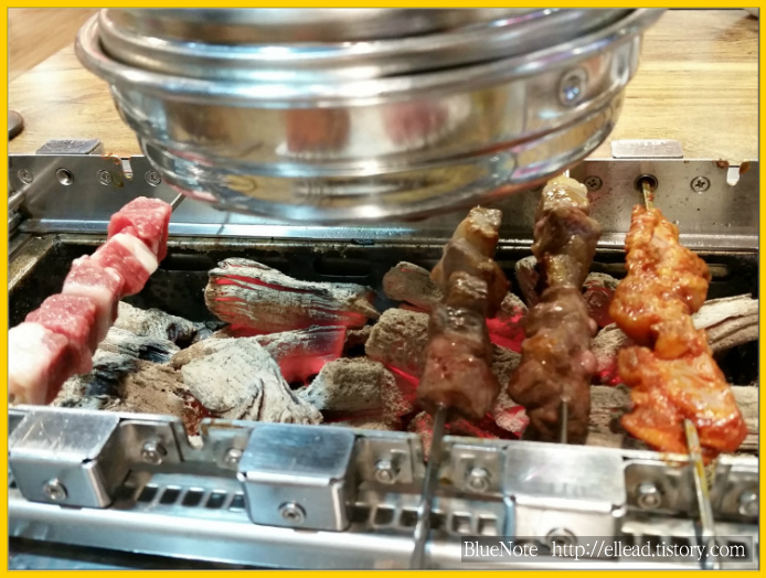 <서현역 양꼬치집> 미각 : 칭따오, 공부가주와 함께 먹는 양갈비살과 매운 양념 양꼬치