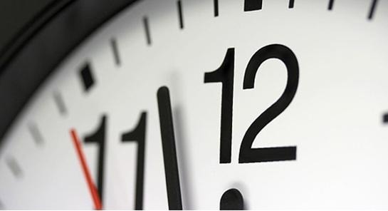하루의 정확한 시간은 23시간 56분 4초이다?