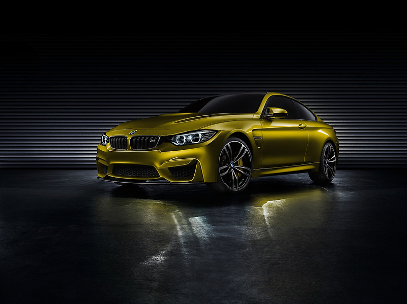 2013 BMW 컨셉 M4 쿠페 사진 원본들