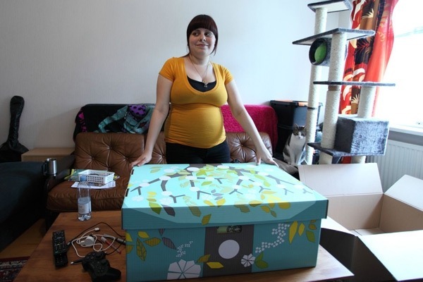 핀란드에서는 임신한 여성에게 큰 상자 하나를 보낸다고 합니다.
