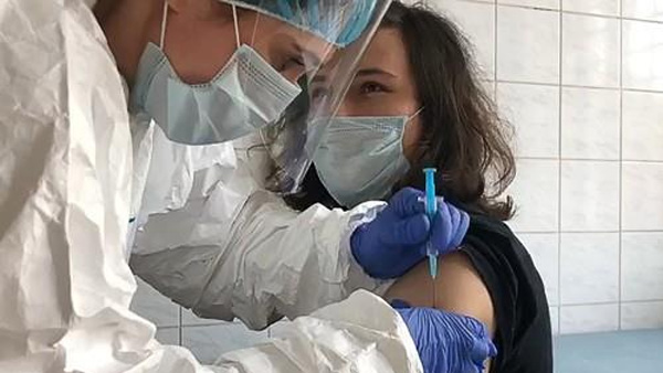 러시아, 세계 최초 코로나19 백신 개발 성공?