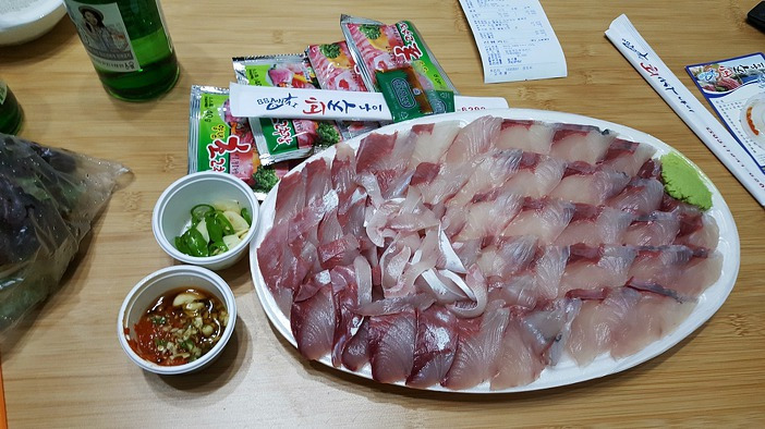 야당동 운정역 맛집 회싸나이 방어 포장