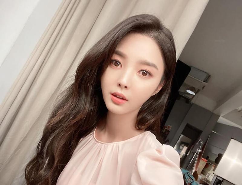 배우 엄현경 나이, 키, 고향, 학력, 소속사, 해투