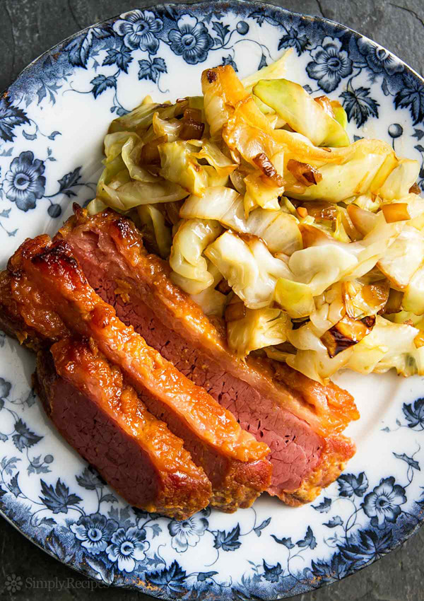 콘비프와 양배추 Corned Beef and Cabbage