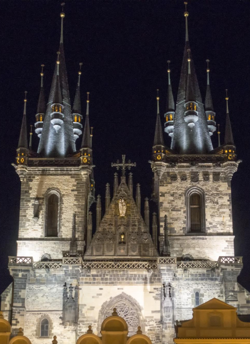 [젊은 직장인 유럽자유여행 일주일 v.2] 3 만추의 보헤미아 체코 여행- 프라하 블타바 강, 성모 마리아 교회 야경