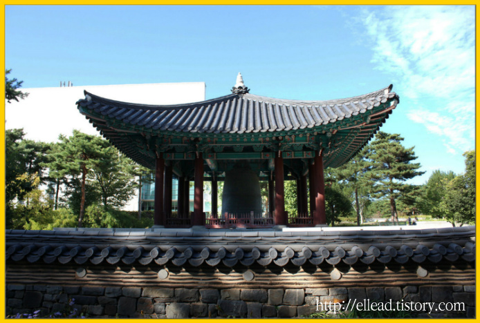 서울 가볼 만한 곳 : 보신각종과 국립중앙박물관의 야외 산책길