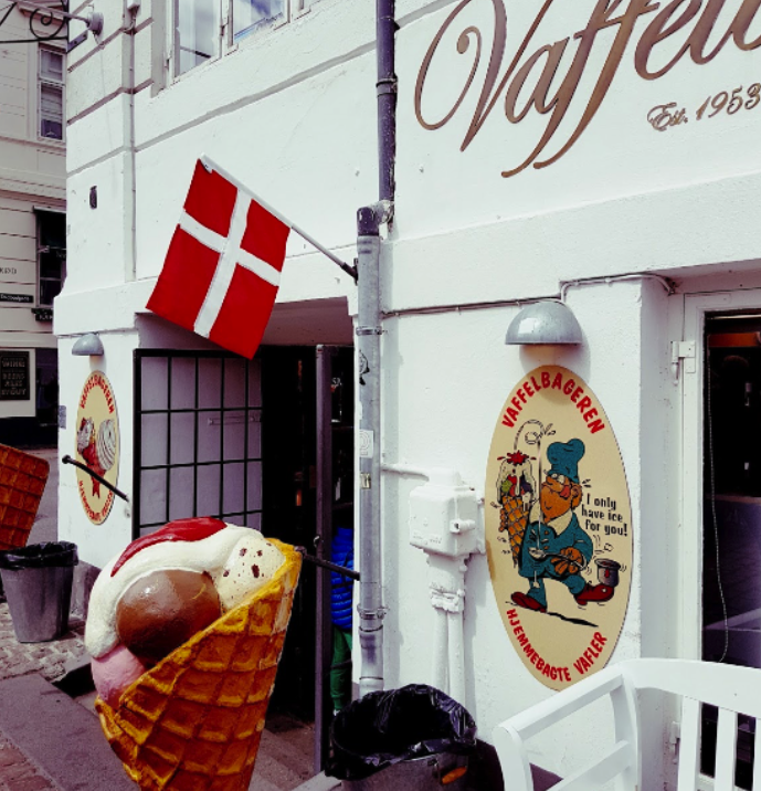 카페 디저트 맛집 북유럽여행- 덴마크 코펜하겐 니하운 Nyhavn 운하 카페거리