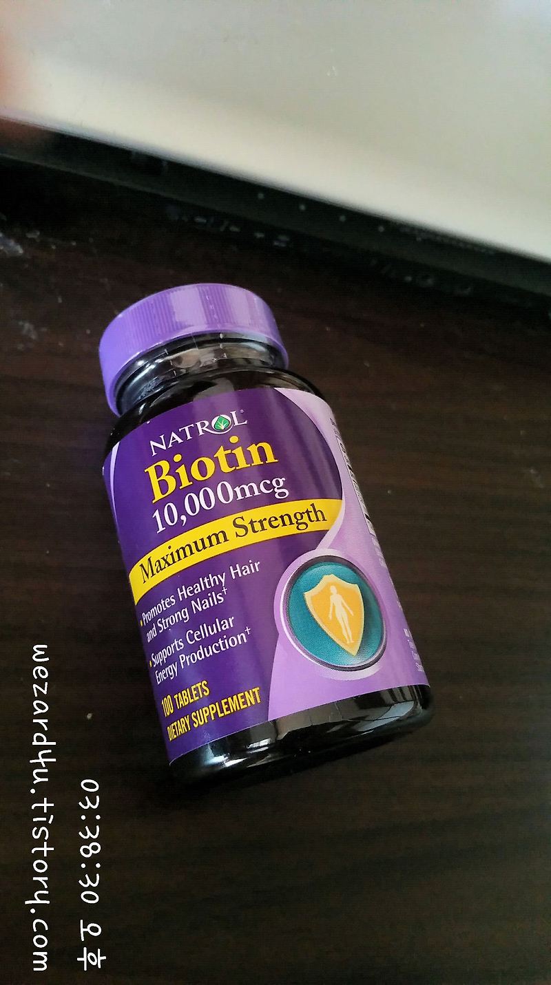 탈모 예방을 도와주는 건강보조식품-비오틴(Biotin)