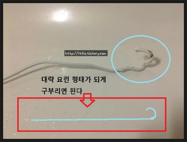 화장실변기가 볼펜이나 칫솔로 막혔을때