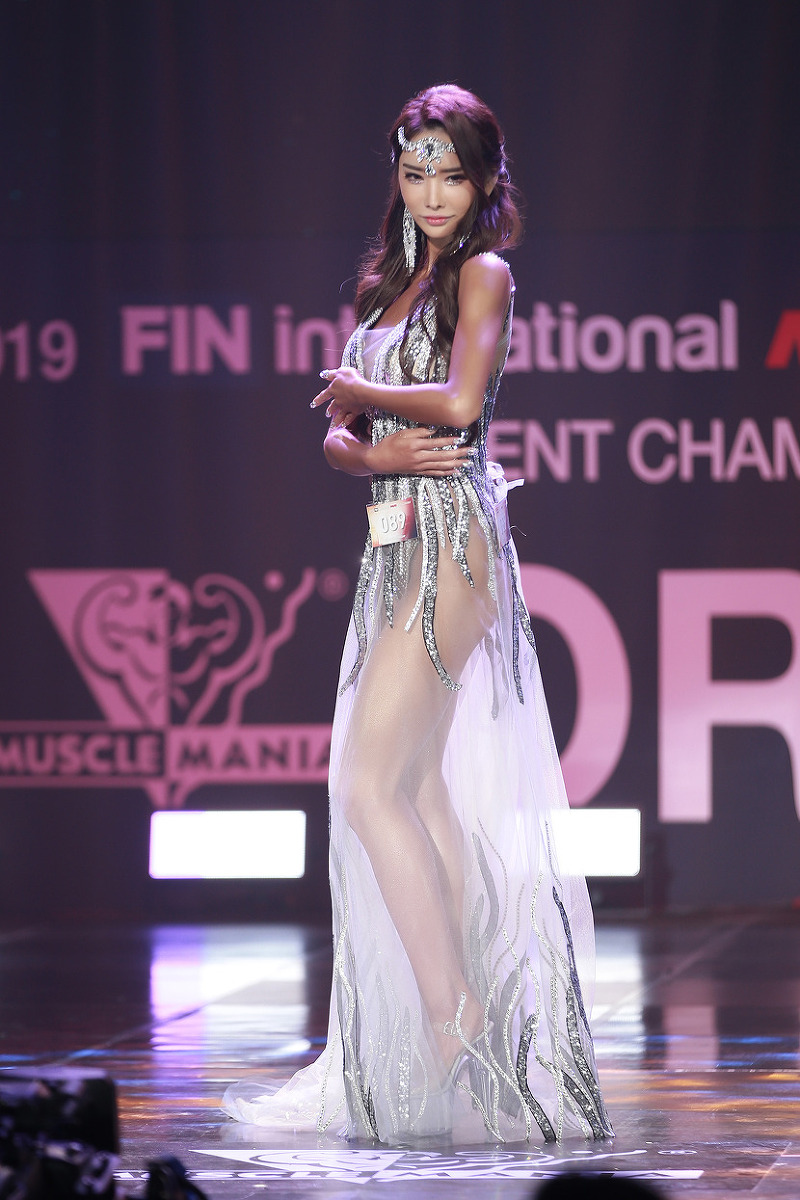 윤예선, 시스룩에 비친 그녀의 아름다운 몸매, '2019 머슬마니아 오리엔트 챔피언십'