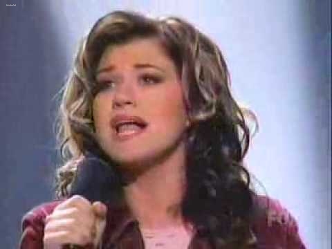 Kelly Clarkson - A Moment Like This