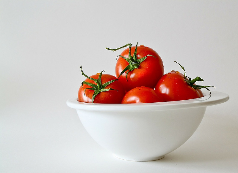 토마토의 효능 및 부작용 한 눈에 알아보기!!