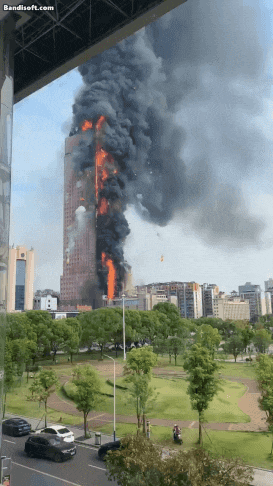 중국 화재 원인 영상 gif 움짤 ️고층 건물 창사 42층 후난성 차이나텔레콤 빌딩 대형 불