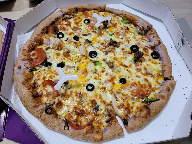 강정구의 피자생각 덕성여대점_콤비네이션 피자, 페페로니 피자