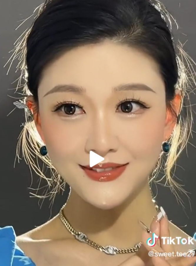 Song Title | Chinese Makeup Transformation | Shorts Video | Aiya