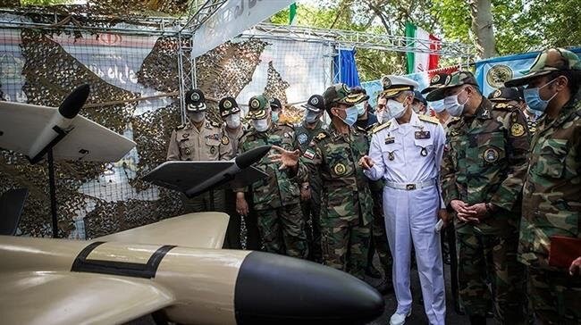 이란 군, 터보 제트 엔진 및 새로운 전자전 장비 공개 - 2021.04.25