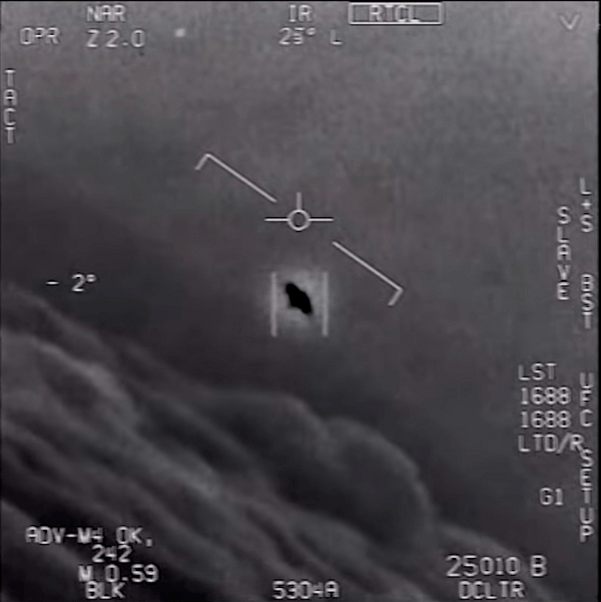 UFO는 실제로 있다? 미 국방부에서 영상 공개