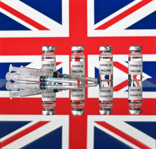 아스트레제네카 백신 영국은 벌써 1천만명 접종 완료(효과 나왔다)