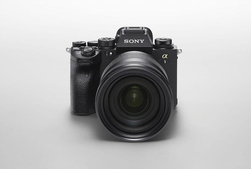 소니의 새로운 풀프레임 카메라 알파 1 공개 c