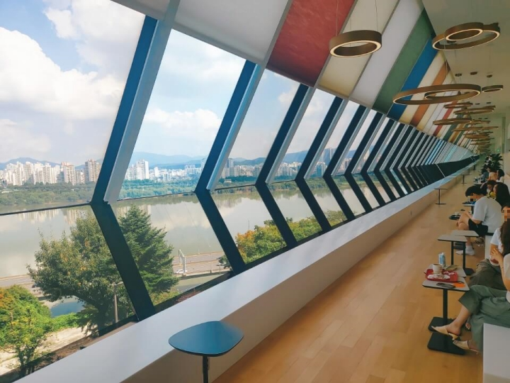 서울데이트코스 - 한강뷰가 보이는 워커힐호텔 빛의라운지 카페