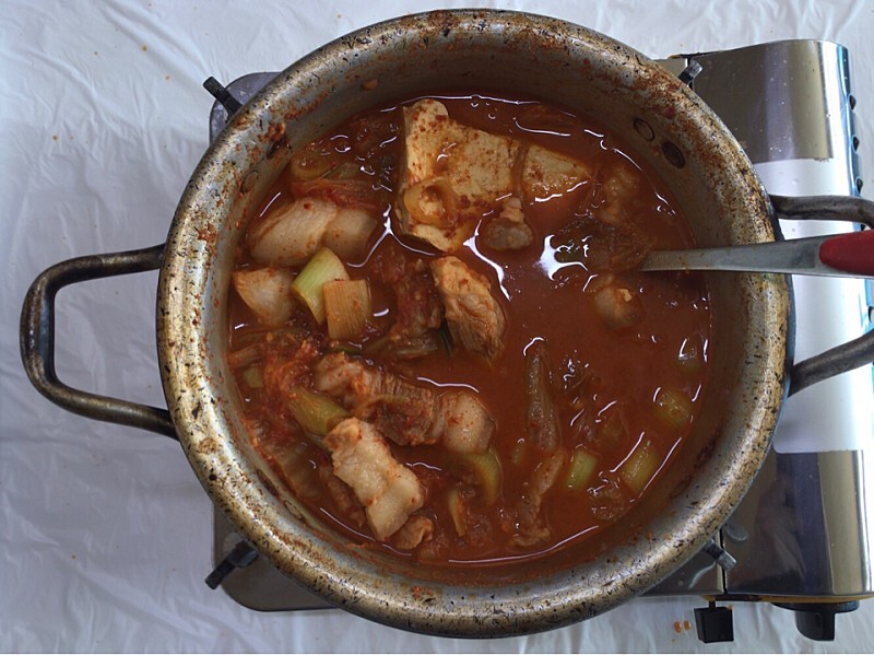 비계와 묵은지의 하모니, 돼지고기 김치찌개(Pork and Kimchi Stew)