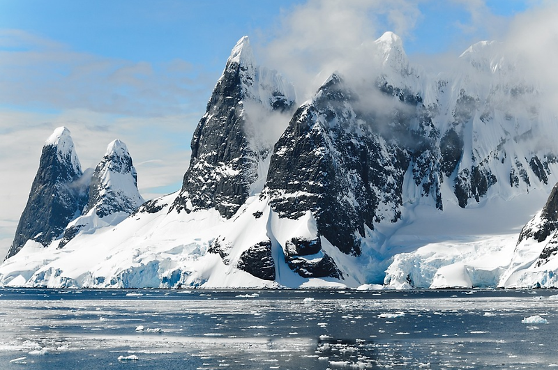 남극과 북극 중 더 추운 곳은 어디일까?