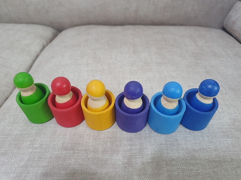 그림스 레인보우 프렌즈의 장점 5가지 - 15개월 아기 역할놀이 장난감으로 사용중이에요.