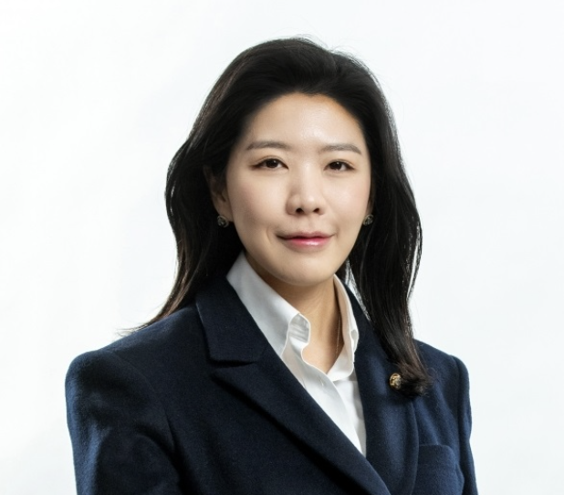 국회의원 신현영 프로필 고향 학력 경력 선거이력 선거구 논란 페이스북 인스타