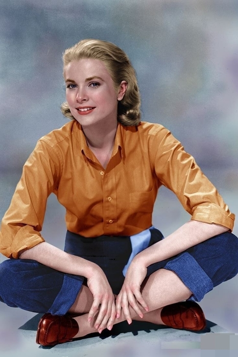 그레이스 켈리로 보는 50년대 패션