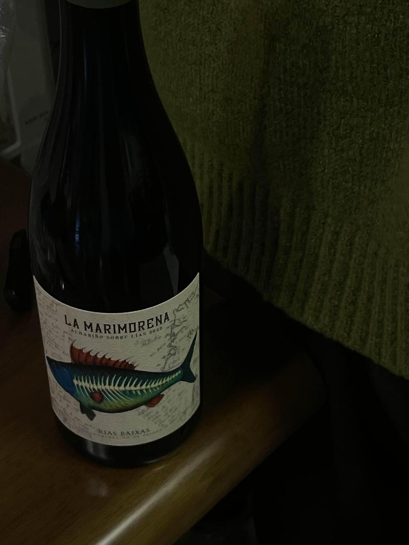 [와인일기] 회와 잘 어울리는 깔끔한 화이트 와인, 카사 로호 마리모레나