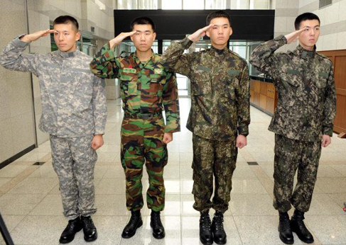 너무나 당연한 질문 : 군인이 군복을 입는 이유는?