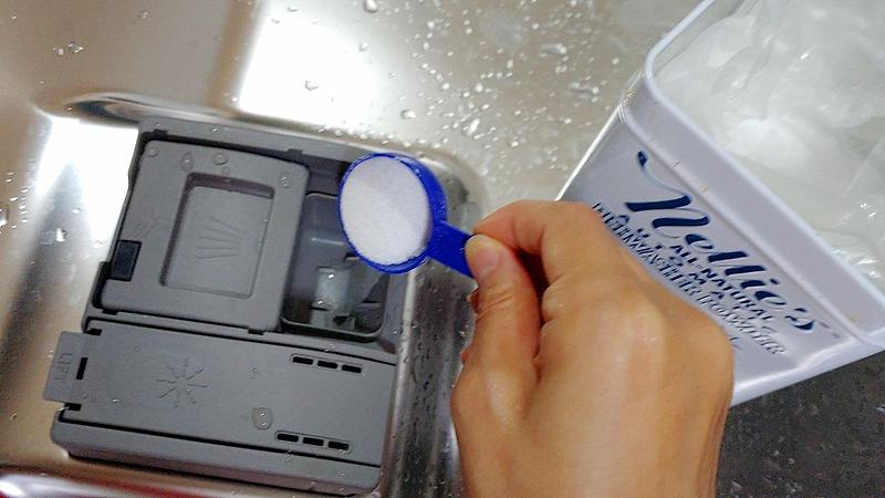 엘지식기세척기에 식기세척기전용세제를 넣는 방법