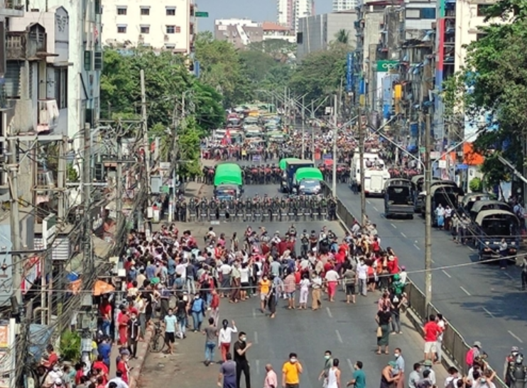 미얀마 인터넷차단