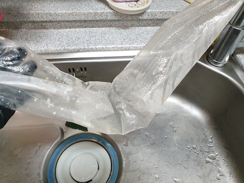 세탁기배수구막힘 씽크대막힘비용 배수구배관뚫는업체
