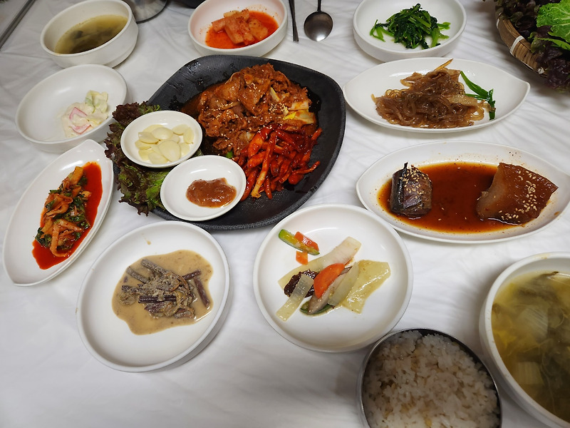 진시장 맛집 : 더덕 불고기 쌈밥 전문점 '청림식당'
