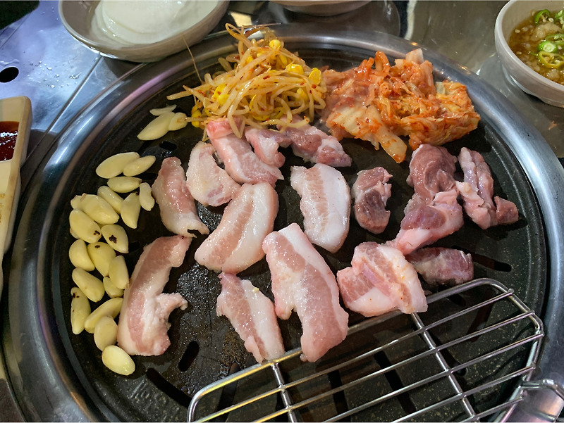 김해 통통돼지 뒷고기 맛집