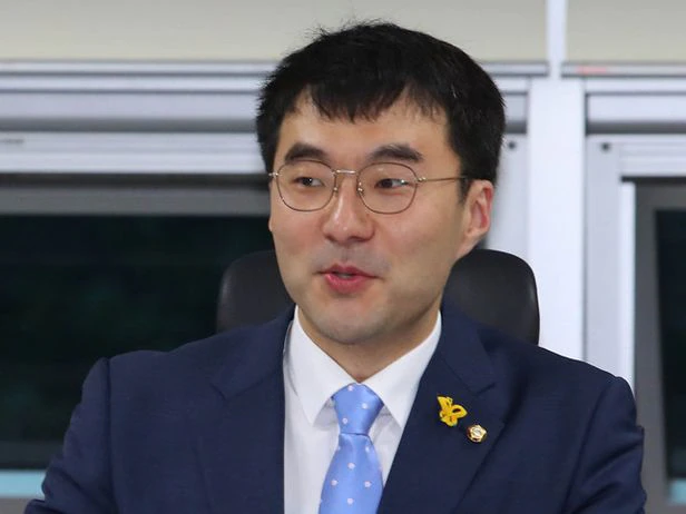 김남국 국회의원 프로필