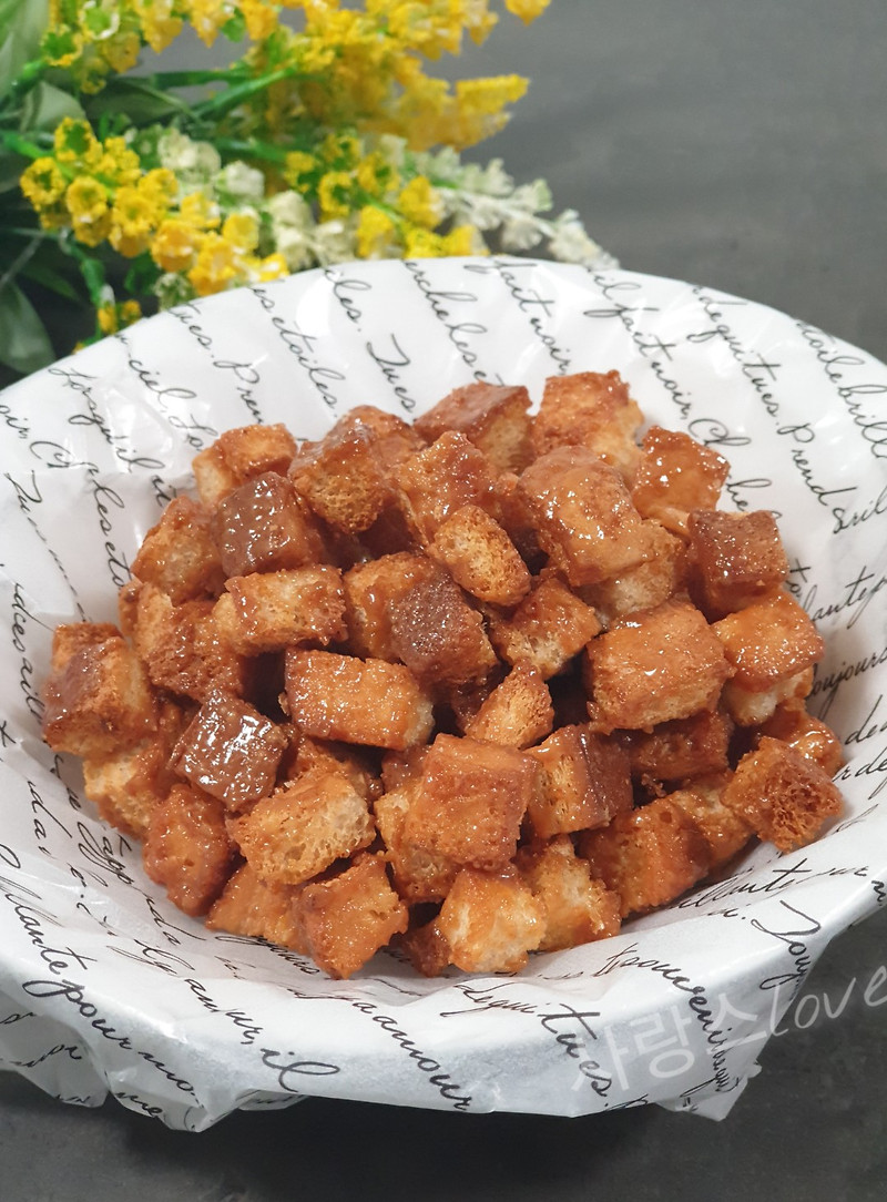 카라멜 식빵 팝콘 만들기 식빵을 이용해 맛있는 간식 만들기