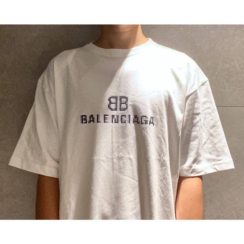 [BALENCIAGA] 발렌시아가 모자이크 BB 로고 반팔 티셔츠 (2 COLOR)