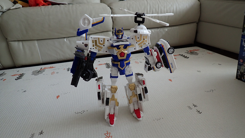 헬로카봇 케이캅스 변신 로봇 5살 남자아이 장난감 선물 이건 어떨까요