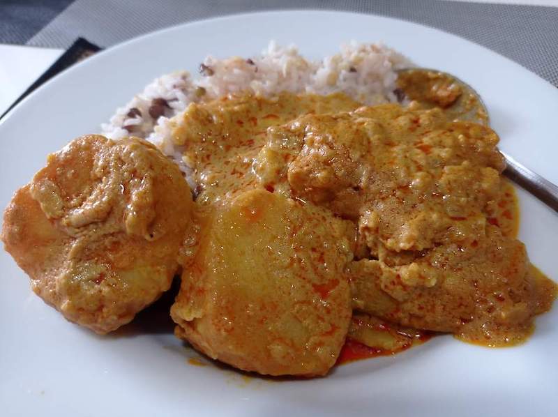인도의 향기를 품은 영롱한 치킨커리 만들기 (feat. 복잡한 과정 과감하게 모두 생략한 초간단 인도커리)